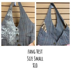 FANG VEST